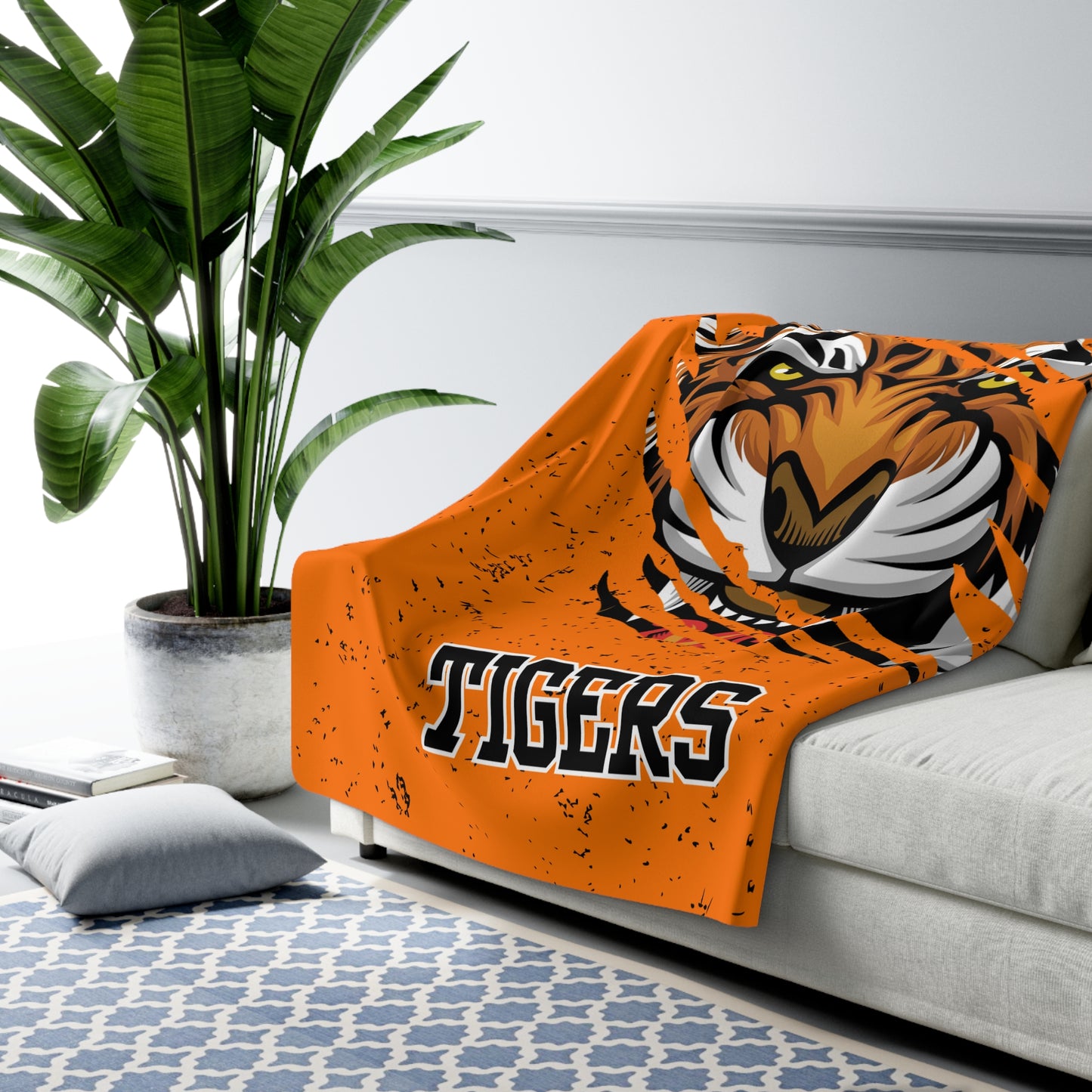 BLACK RIVER FALLS Sherpa Fleece Blanket
