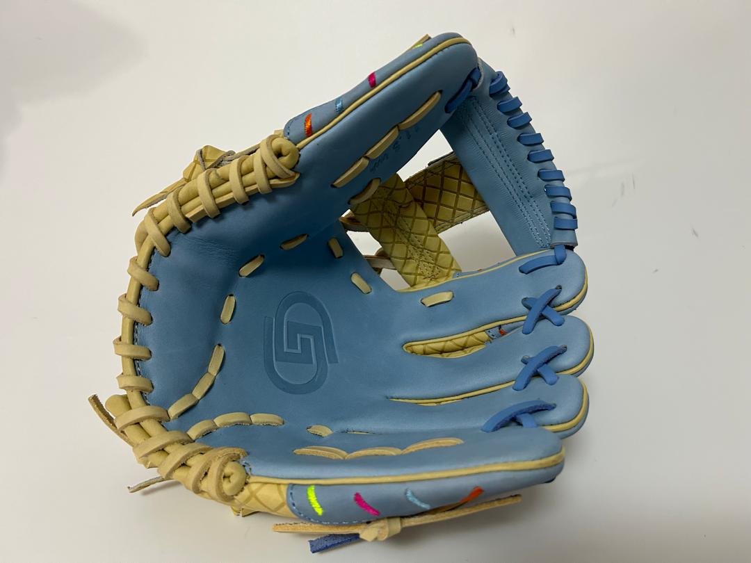 GAMEDAY SUPPLY 11.5" "DRIP" INFIELDERS GLOVE Gameday Supply llc