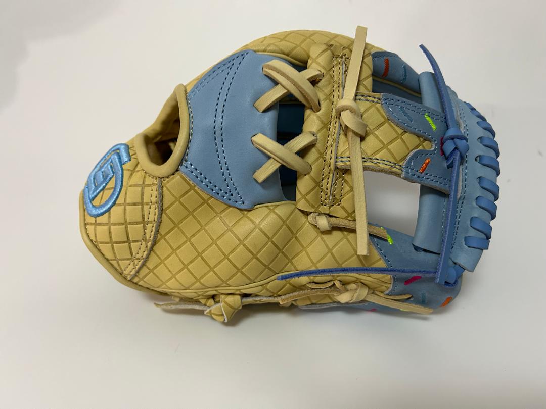 GAMEDAY SUPPLY 11.5" "DRIP" INFIELDERS GLOVE Gameday Supply llc