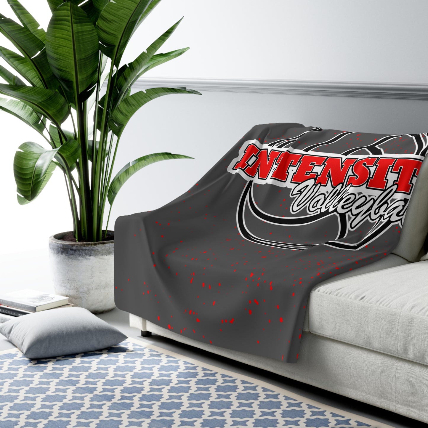 INTENSITY Sherpa Fleece Blanket