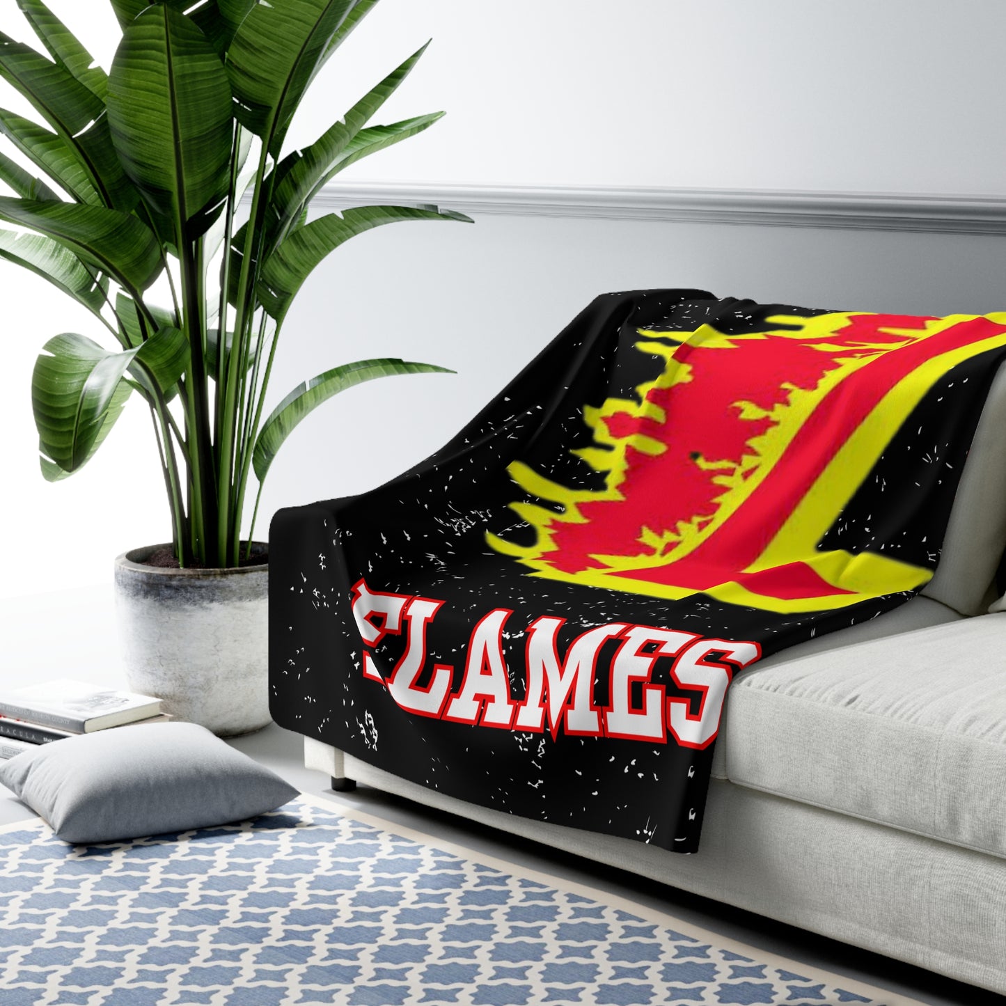 LA CROSSE FLAMES Fleece Blanket